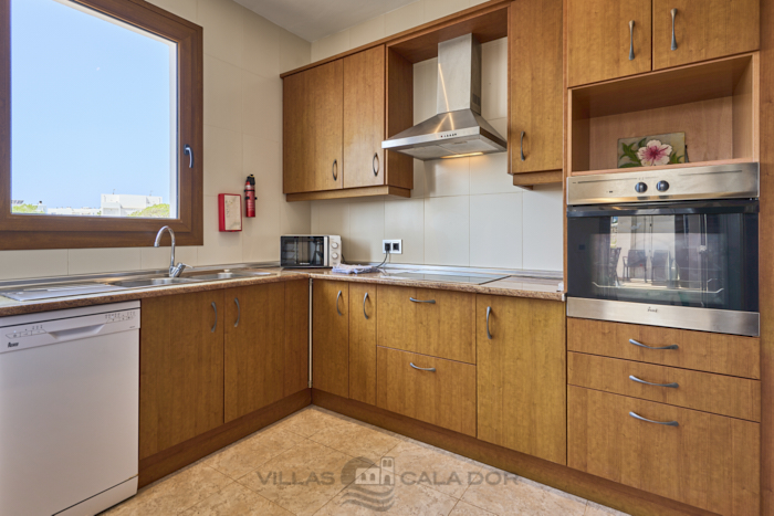 Equipped kitchen at Cala Dia